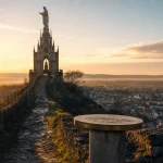 Chapelle de la motte à Vesoul, panorama au coucher du soleil depuis le chemin.
